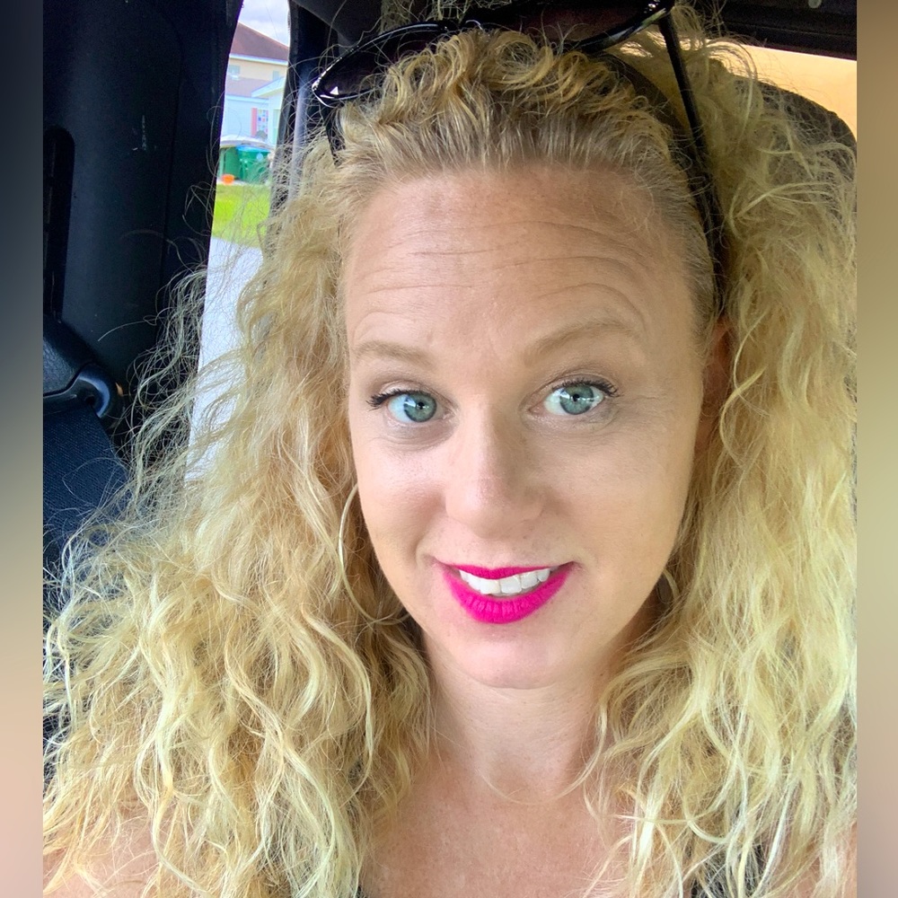 Meet your Posher, Pamela